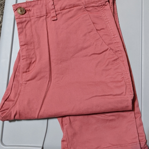NWOT Gap Girlfriend Khakis Pink size 6 - Picture 1 of 1